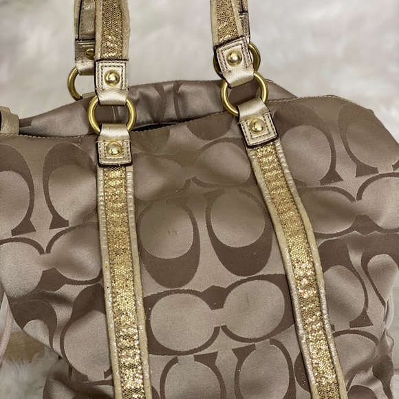 ❌SOLD❌ Coach poppy purse - Picture 2 of 8